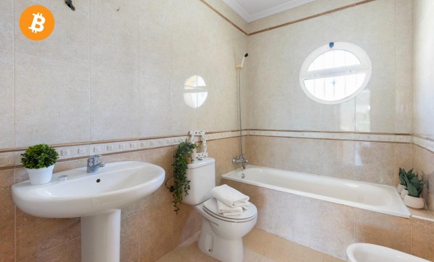Resale - Villa -
Orihuela Costa - Lomas de Cabo Roig