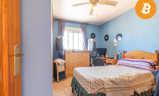Resale - Terraced house -
Torrevieja - Lago jardin