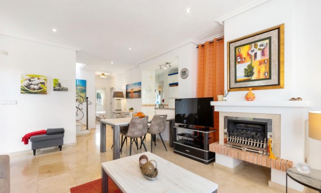 Resale - Villa -
Orihuela Costa - Villamartin