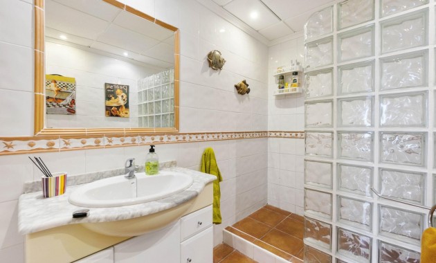 Resale - Villa -
Orihuela Costa - Villamartin