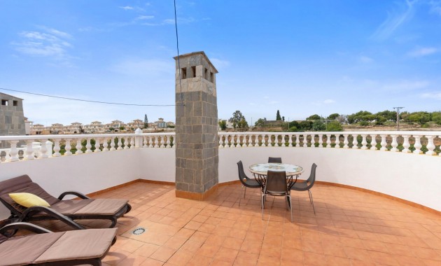Resale - Villa -
Orihuela Costa - Villamartin
