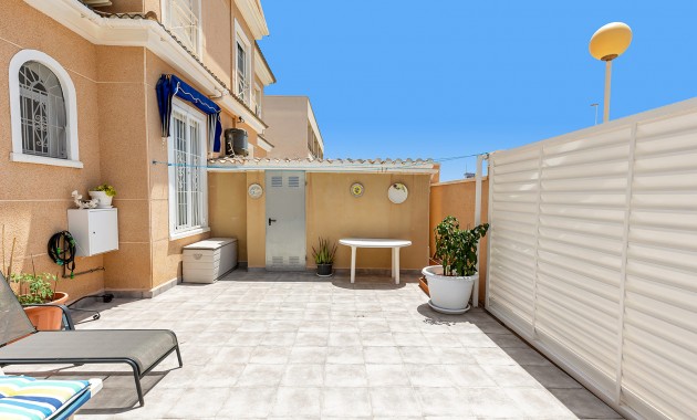 Resale - Wohnung -
Orihuela Costa - La Zenia