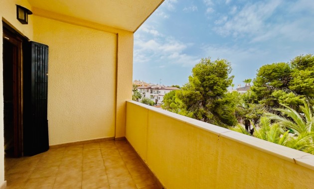 Resale - Wohnung -
Torrevieja - Punta prima