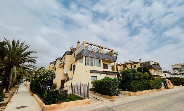 Resale - Wohnung -
Torrevieja - Punta prima