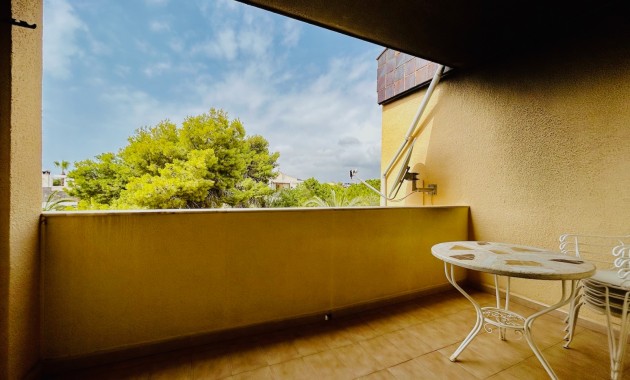 Sale - Apartment -
Torrevieja - Punta prima