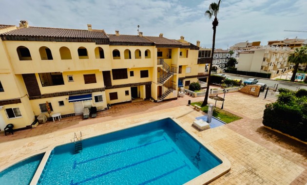 Resale - Wohnung -
Torrevieja - Punta prima