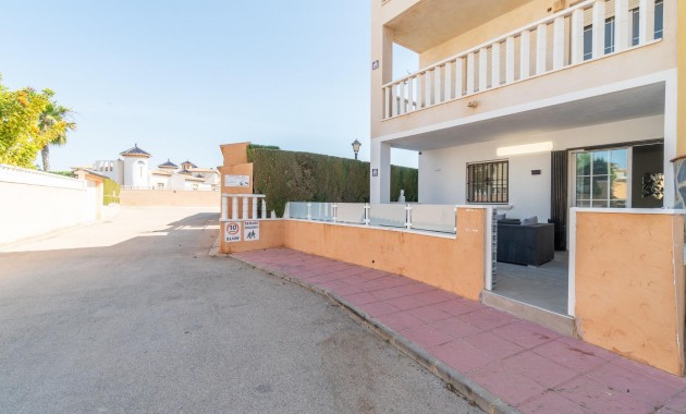 Venta - Ground Floor -
Orihuela Costa - Lomas de Cabo Roig