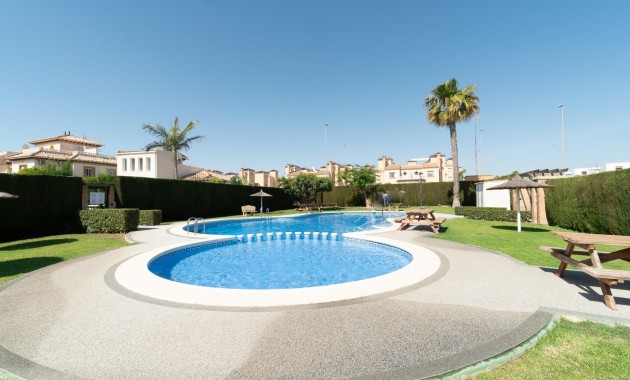 Resale - Ground Floor -
Orihuela Costa - Lomas de Cabo Roig