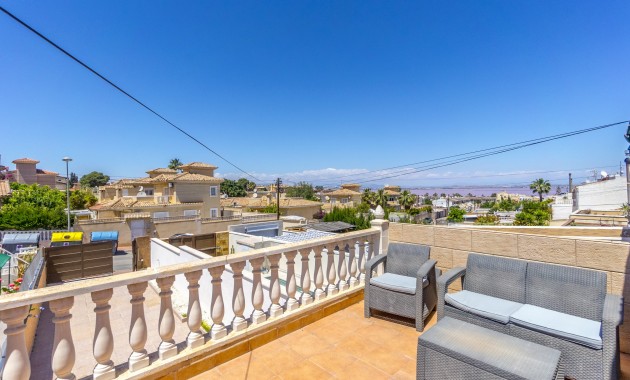 Venta - Townhouse -
Los Balcones - Los Altos del Edén - Los Balcones