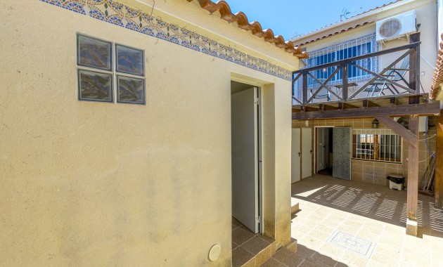 Resale - Townhouse -
Los Balcones - Los Altos del Edén - Los Balcones