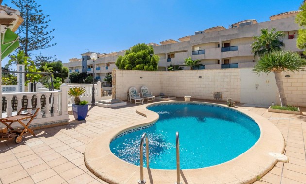 Resale - Villa -
Orihuela Costa - La Zenia