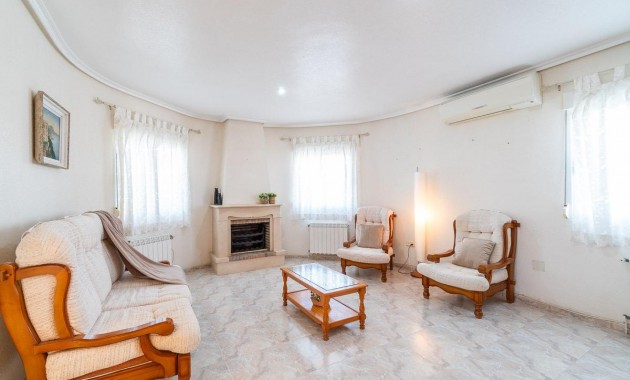 Resale - Villa -
Orihuela Costa - Playa Flamenca