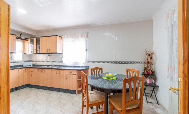 Resale - Villa -
Orihuela Costa - Playa Flamenca