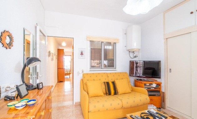 Sale - Terraced house -
Torrevieja - Los Frutales