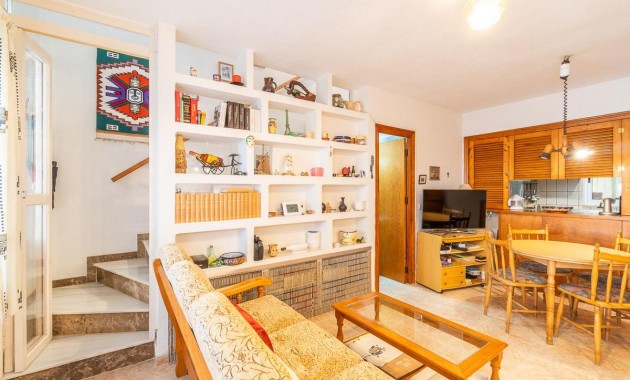 Sale - Terraced house -
Torrevieja - Los Frutales