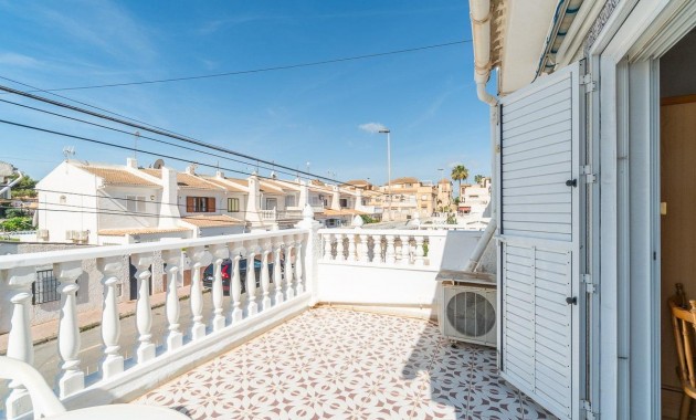 Resale - Terraced house -
Torrevieja - Los Frutales