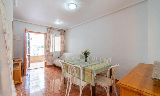 Resale - Wohnung -
Torrevieja - Nueva Torrevieja