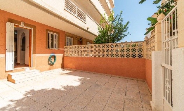 Resale - Wohnung -
Torrevieja - Nueva Torrevieja