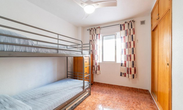 Resale - Wohnung -
Torrevieja - Nueva Torrevieja