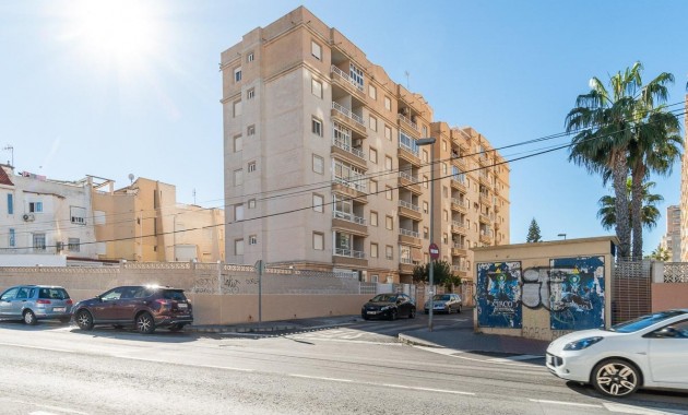 Resale - Wohnung -
Torrevieja - Nueva Torrevieja