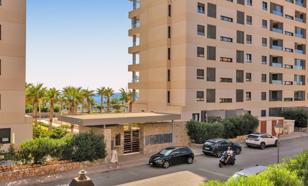 Resale - Wohnung -
Punta Prima - La Recoleta