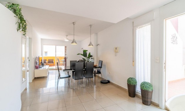 Resale - Penthouse -
Orihuela Costa - Playa Flamenca