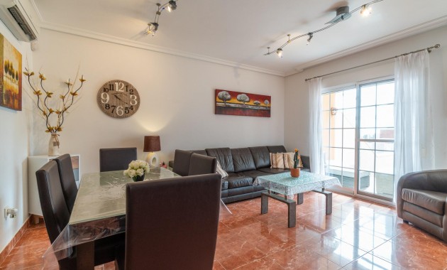 Venta - Terraced house -
Orihuela Costa - Los Dolses