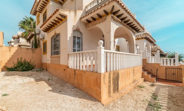 Resale - Villa -
Orihuela Costa - Los Dolses