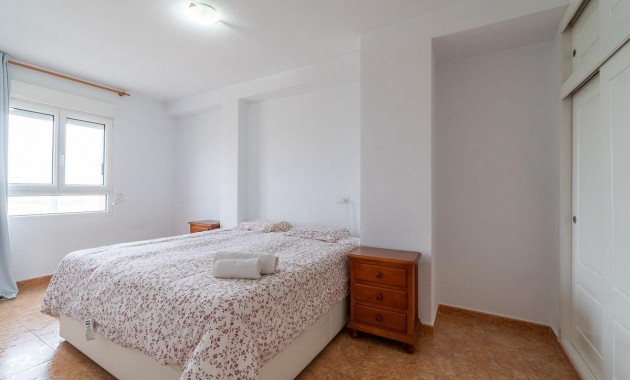 Resale - Wohnung -
Orihuela Costa - Campoamor