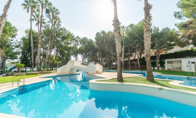 Resale - Wohnung -
Orihuela Costa - Campoamor