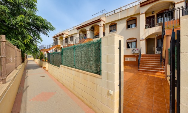 Resale - Bungalow -
Torrevieja - Sector 25