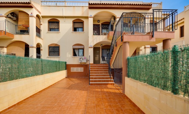 Resale - Bungalow -
Torrevieja - Sector 25