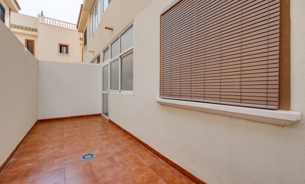 Venta - Bungalow -
Torrevieja - Sector 25