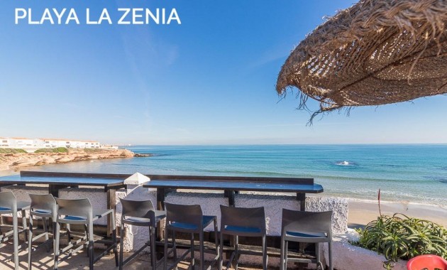 Resale - Villa -
Orihuela Costa - La Zenia