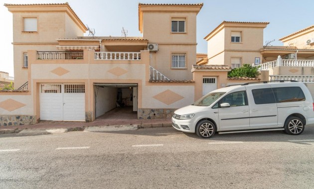 Venta - Semi -
Torrevieja - Los altos