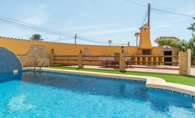 Sale - Villa -
Orihuela Costa - Las Mimosas