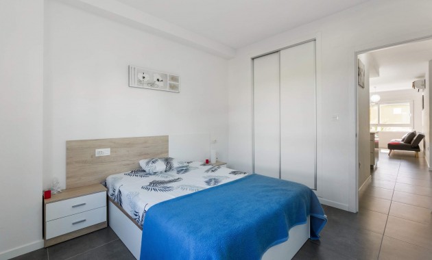 Resale - Wohnung -
Orihuela Costa - Campoamor