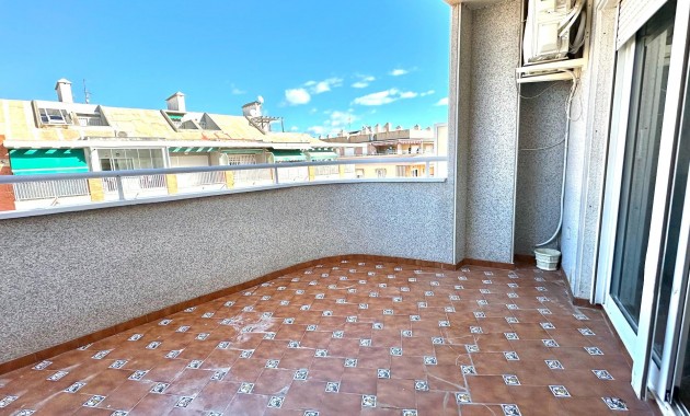 Long time Rental - Penthouse -
Torrevieja - Habaneras