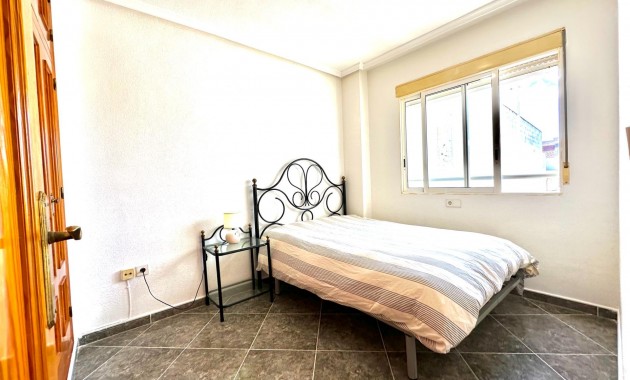 Alquiler a largo plazo - Penthouse -
Torrevieja - Habaneras