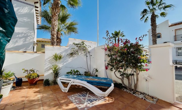 Sale - Apartment -
Orihuela Costa - Villamartin Golf