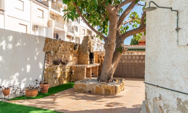 Venta - Villa -
Orihuela Costa - Punta Prima