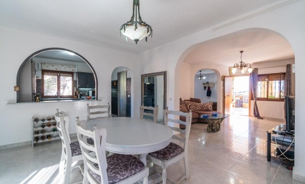 Venta - Villa -
Orihuela Costa - Villamartín-Las Filipinas