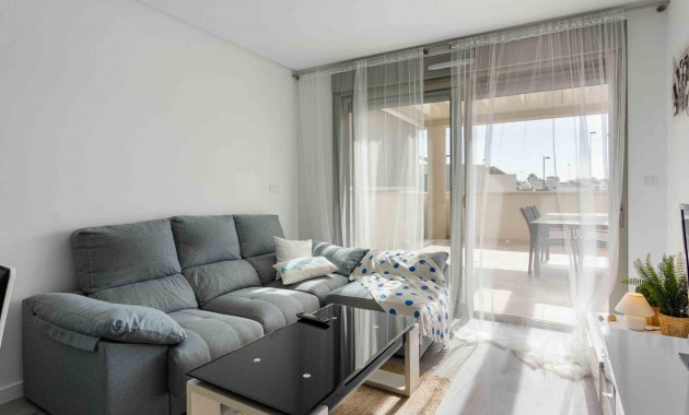 Alquiler a largo plazo - Apartamento -
Orihuela Costa - Villamartin