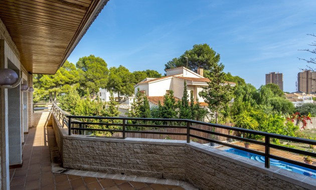 Resale - Villa -
Orihuela Costa - Dehesa de Campoamor