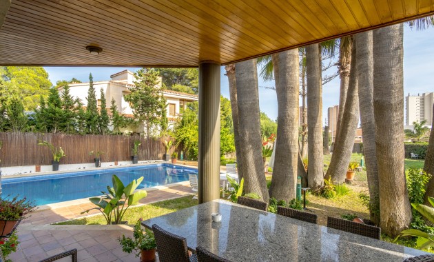 Resale - Villa -
Orihuela Costa - Dehesa de Campoamor