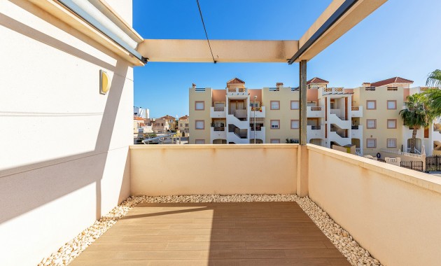 Resale - Villa -
Orihuela Costa