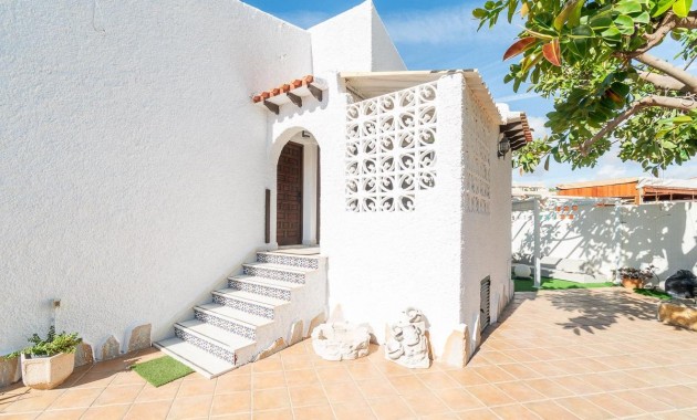 Resale - Villa -
Orihuela Costa - Punta Prima