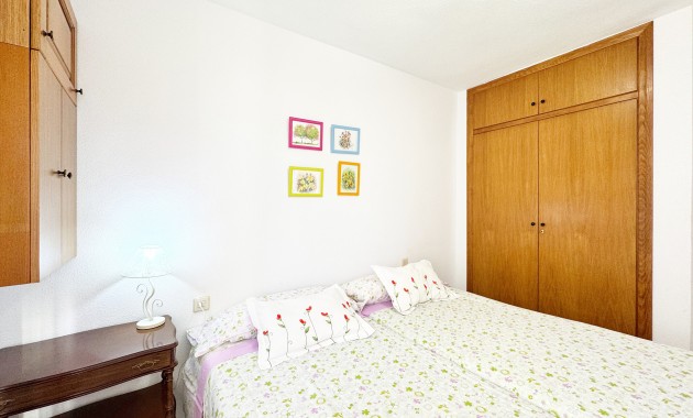 Resale - Wohnung -
Orihuela - Orihuela Costa