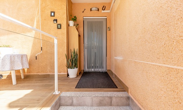 Resale - Wohnung -
Orihuela - Orihuela Costa