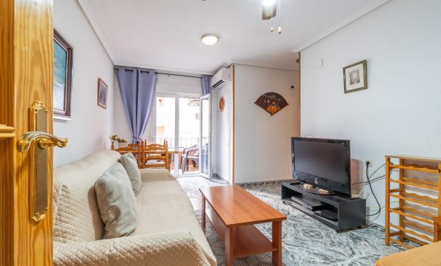 Resale - Wohnung -
Torrevieja - Centro